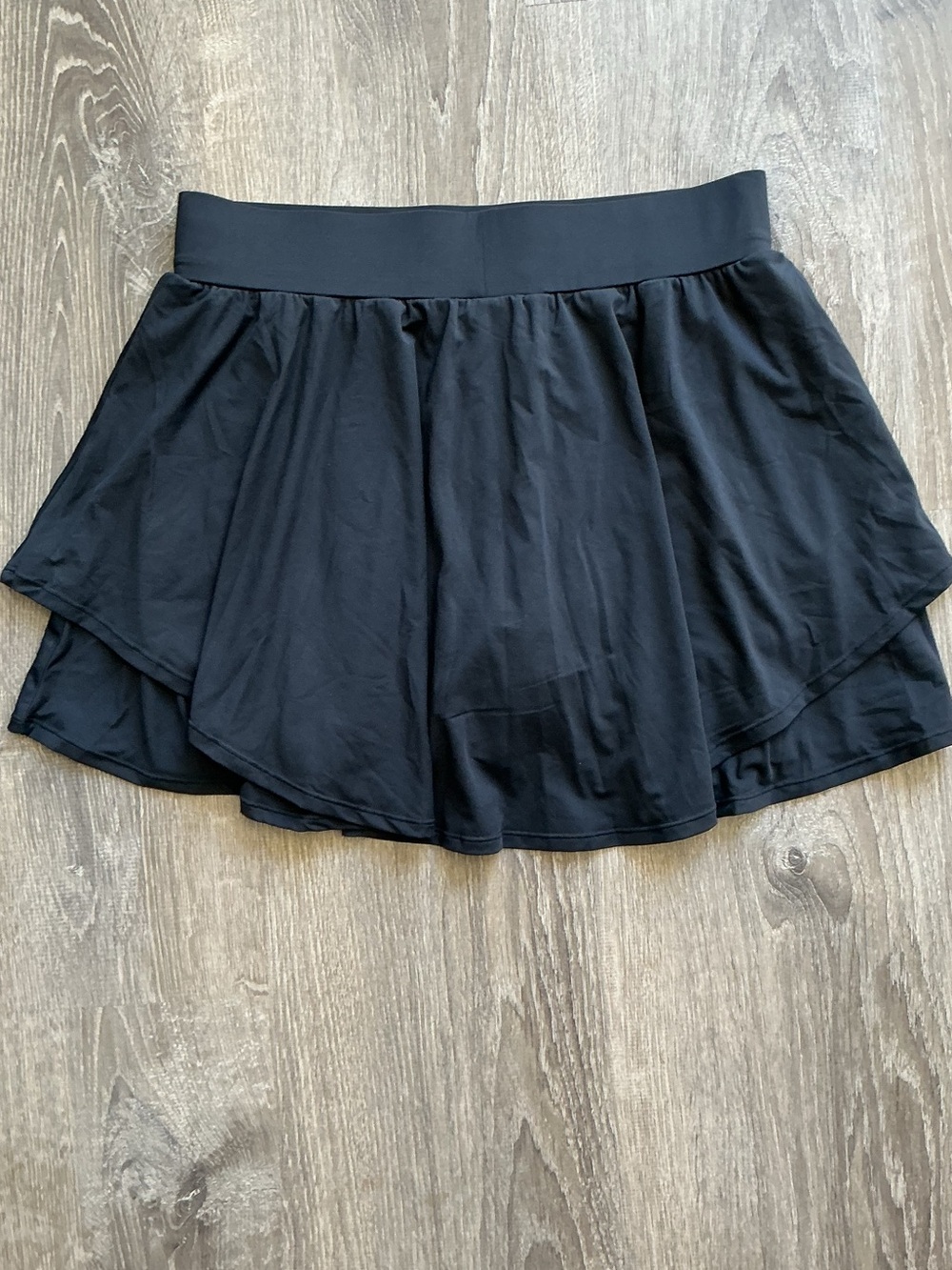 NWT iuga Black Layered Silky Activewear Flared Skirt - Picture 6 of 10